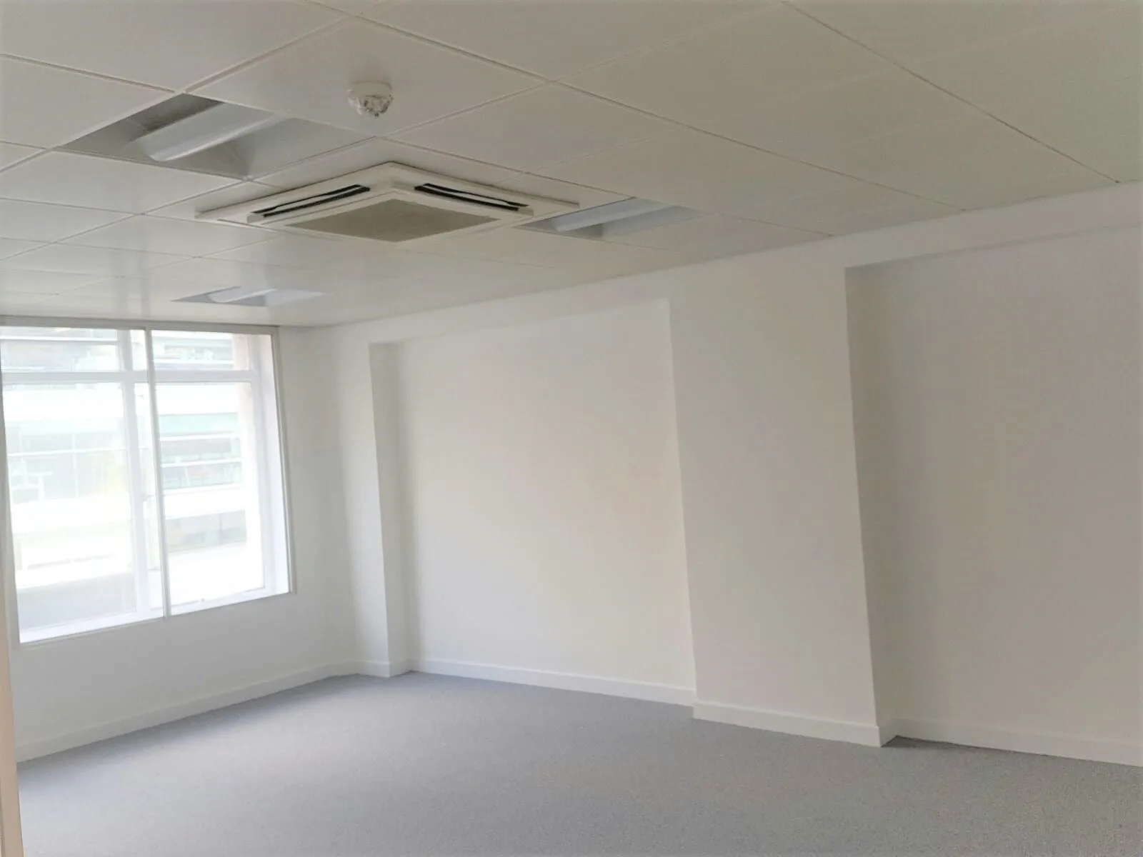 Servicing Air-conditioning | High Holborn Office Block - 6