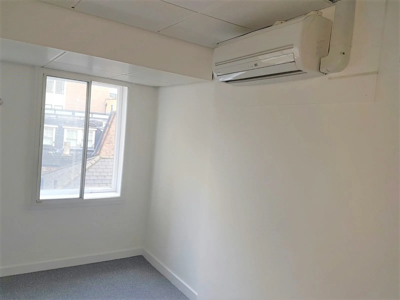 Servicing Air-conditioning | High Holborn Office Block - 5
