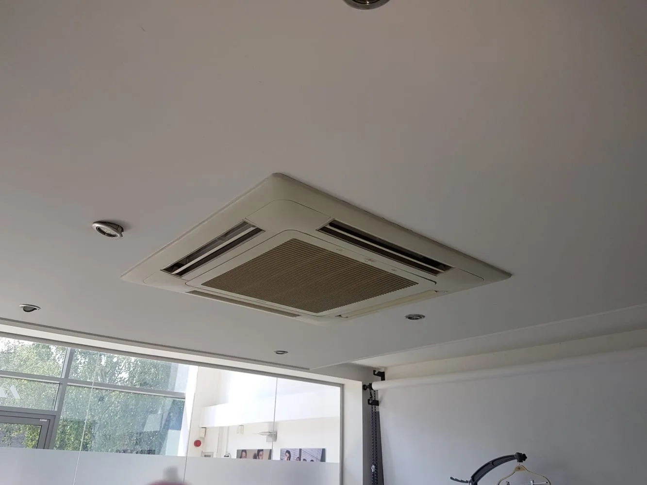 Air-conditioning Big Foot System Installation - 3