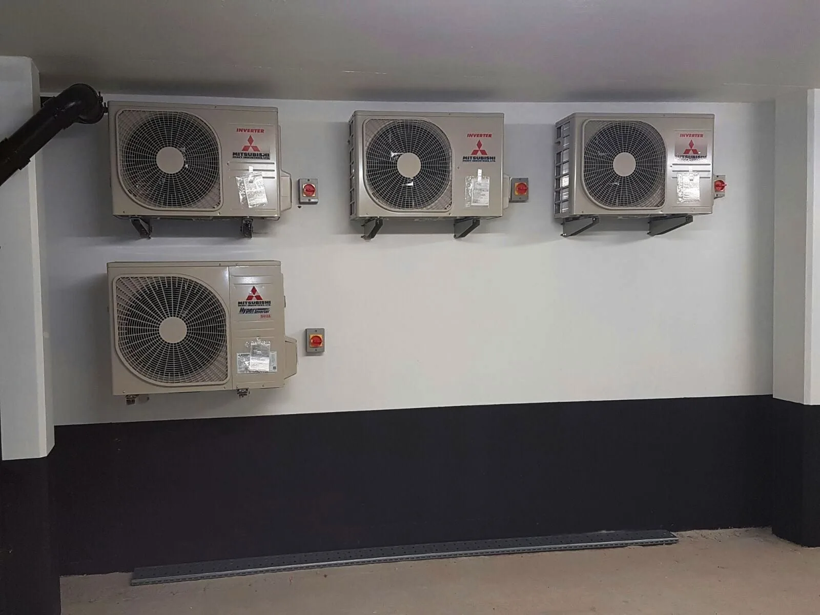 Kew Bridge Piazza: Mitsubishi Air-conditioning Installation - 2