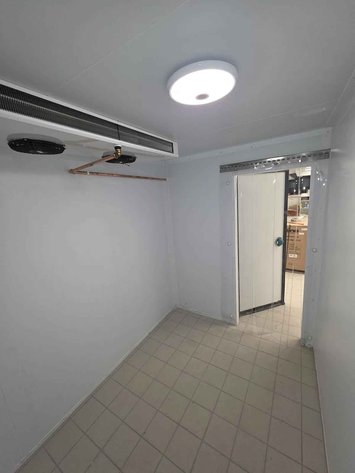 KFC Acton Vale: Walk-In Chiller and Freezer Installation - 2