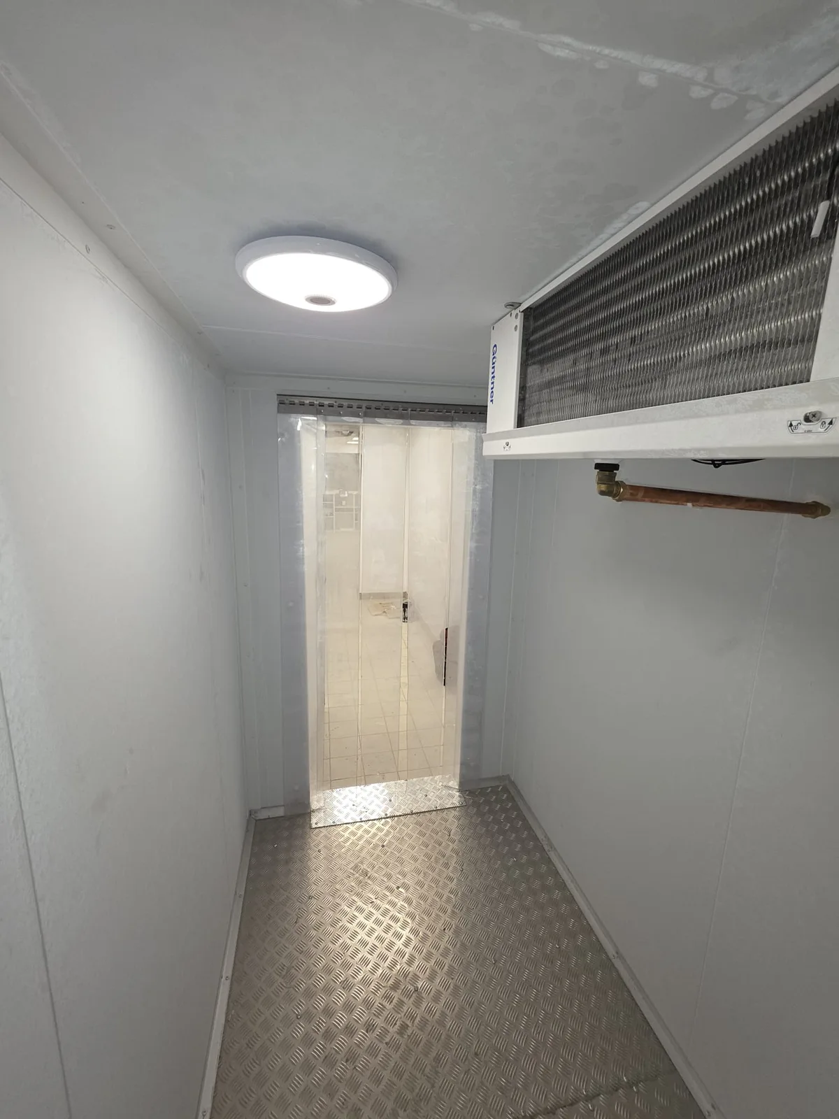 KFC Acton Vale: Walk-In Chiller and Freezer Installation - 3